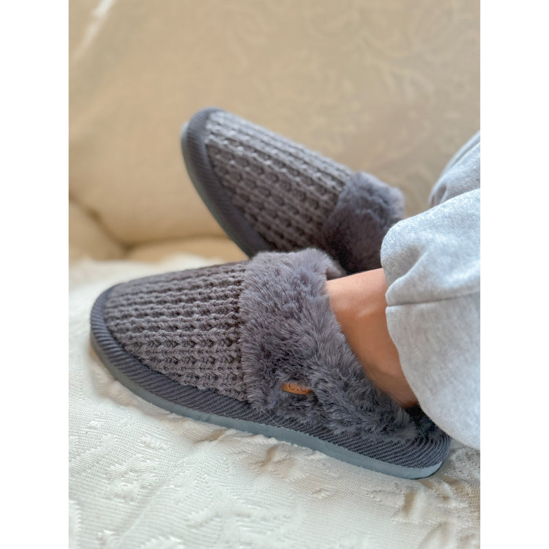 Waffle Knit Faux Fur C.C Slippers SPE0032